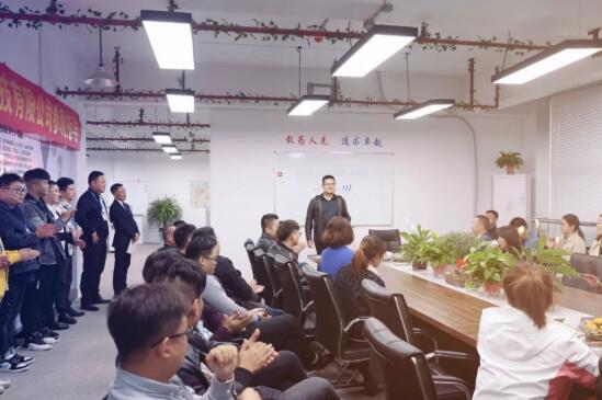 卧涛集团副总经理